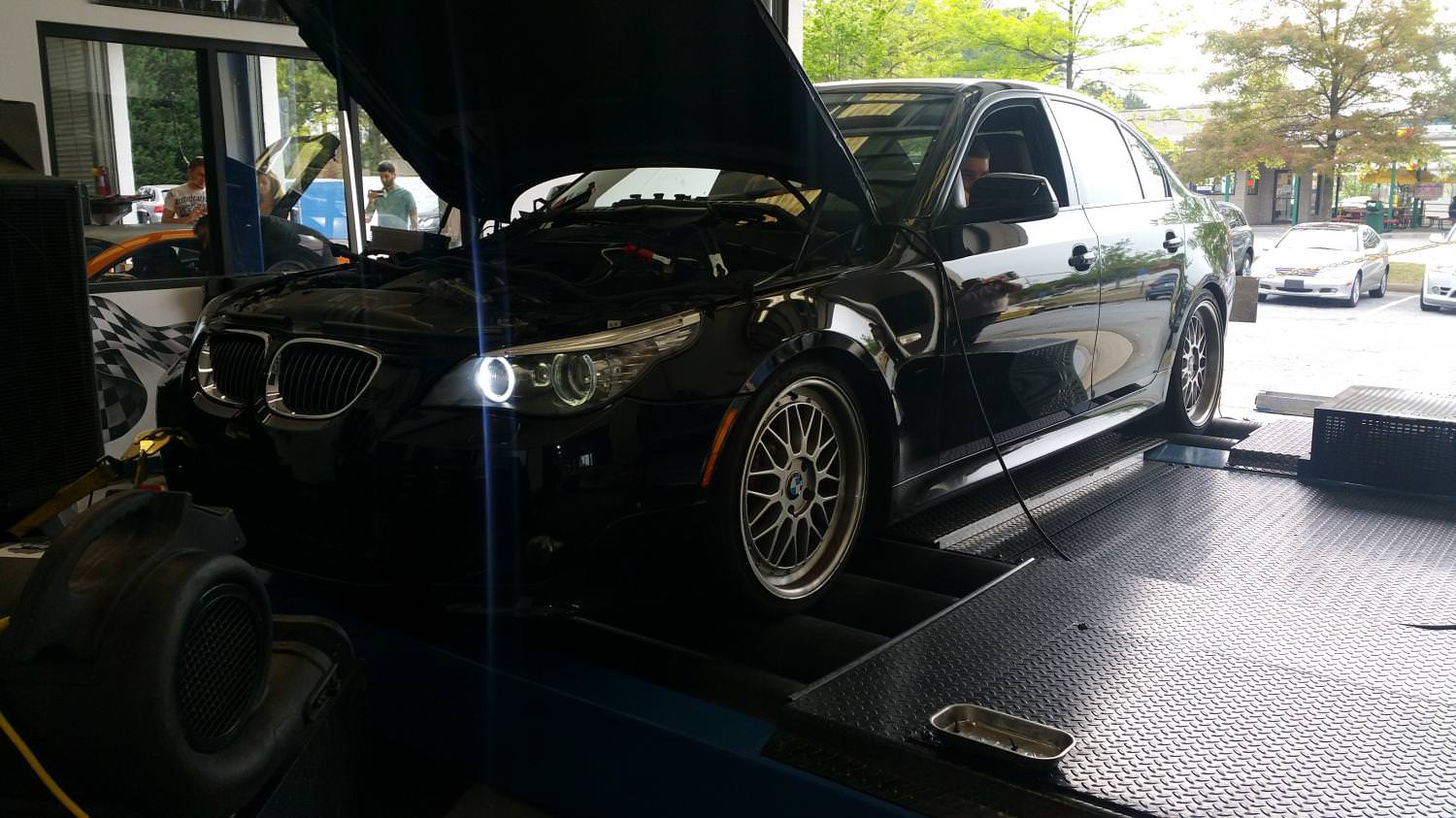 E60 BMW 535i - Custom tuning