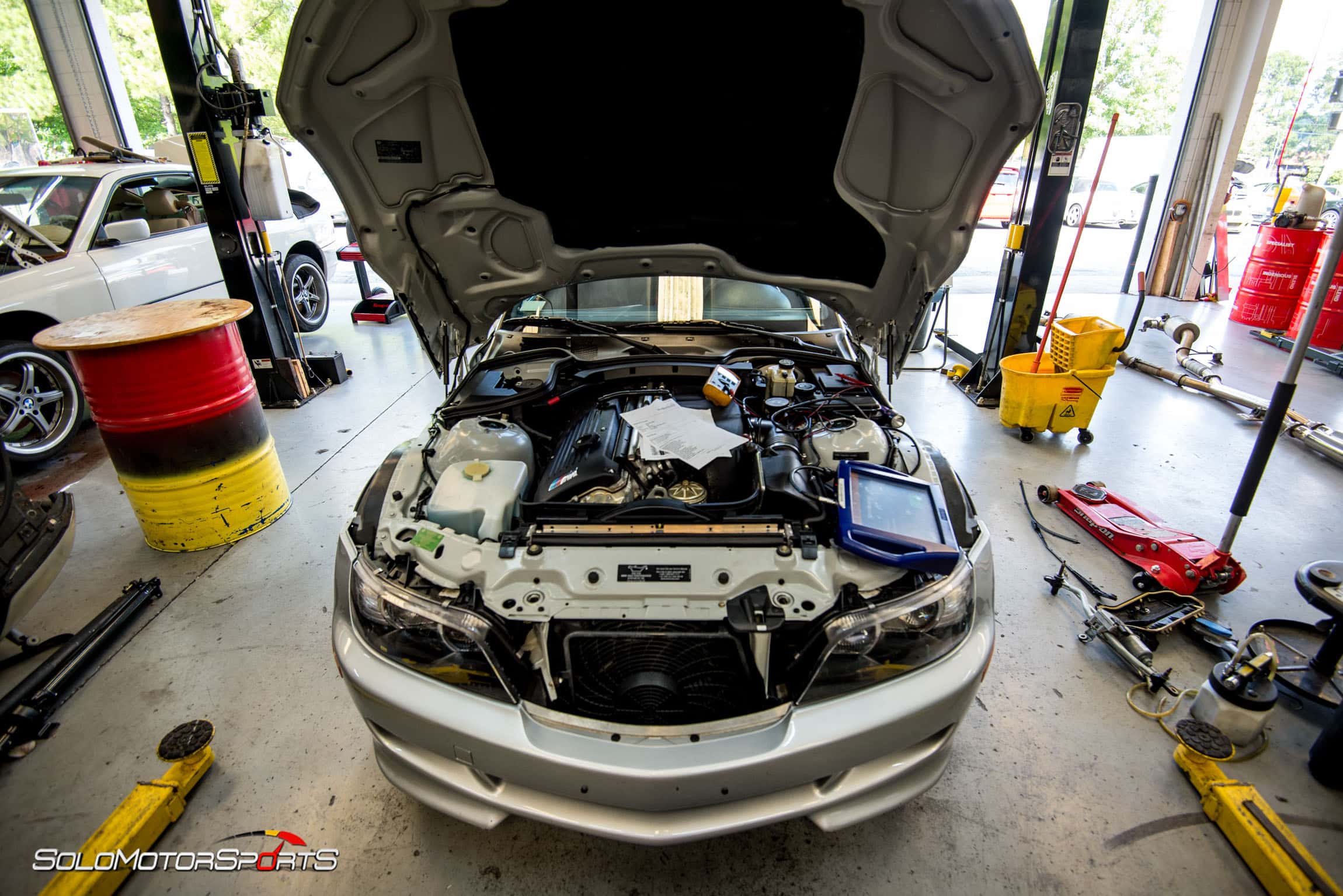 BMW Z3 M Roadster in for Vanos - Solo Motorsports