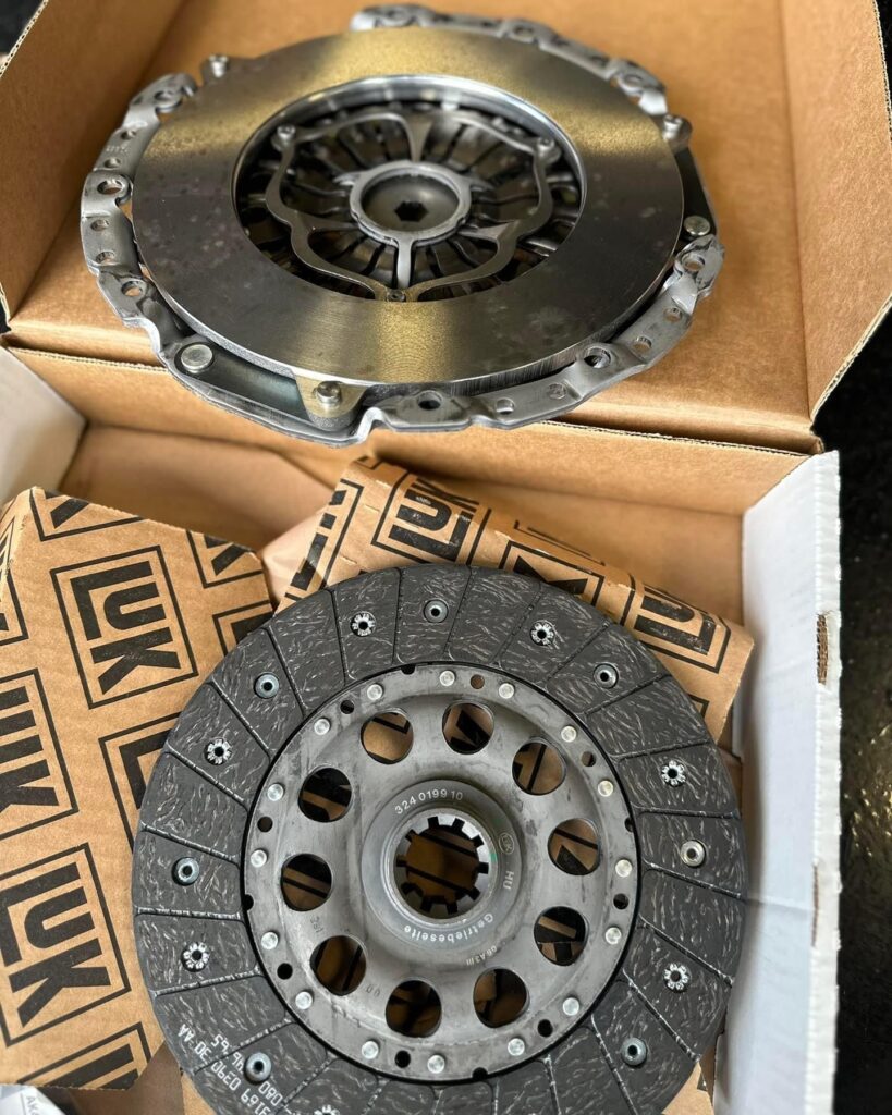 Clutch Job | TechnoViolet BMW E36 M3