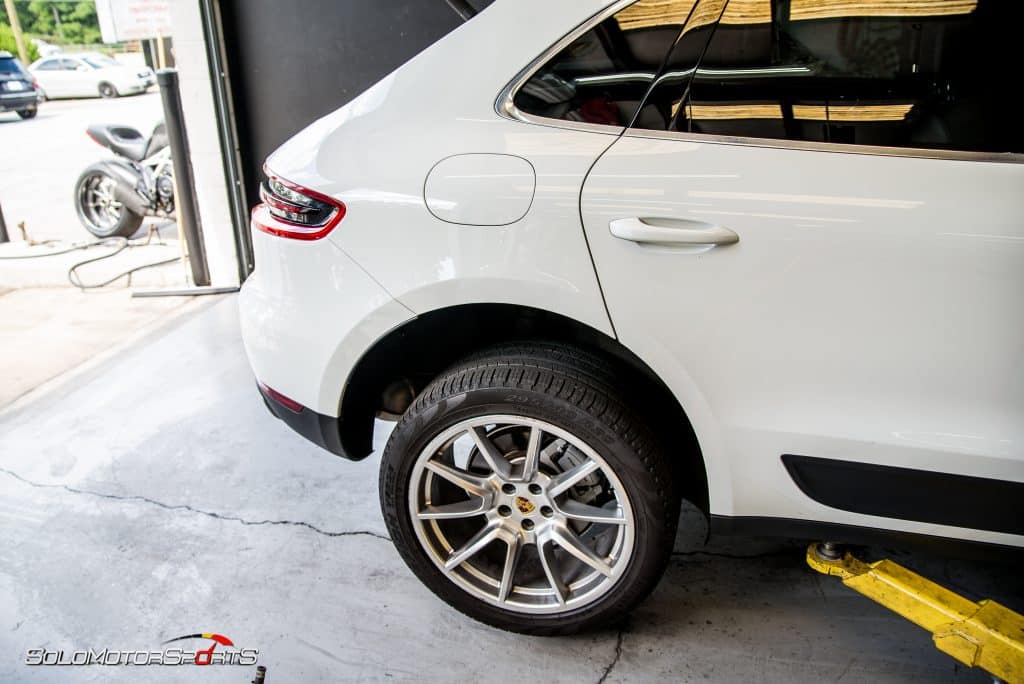 Porsche-Macan-S-H&R-Springs