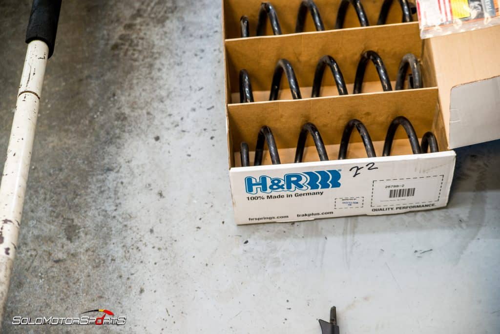 Porsche-Macan-S-H&R-Springs