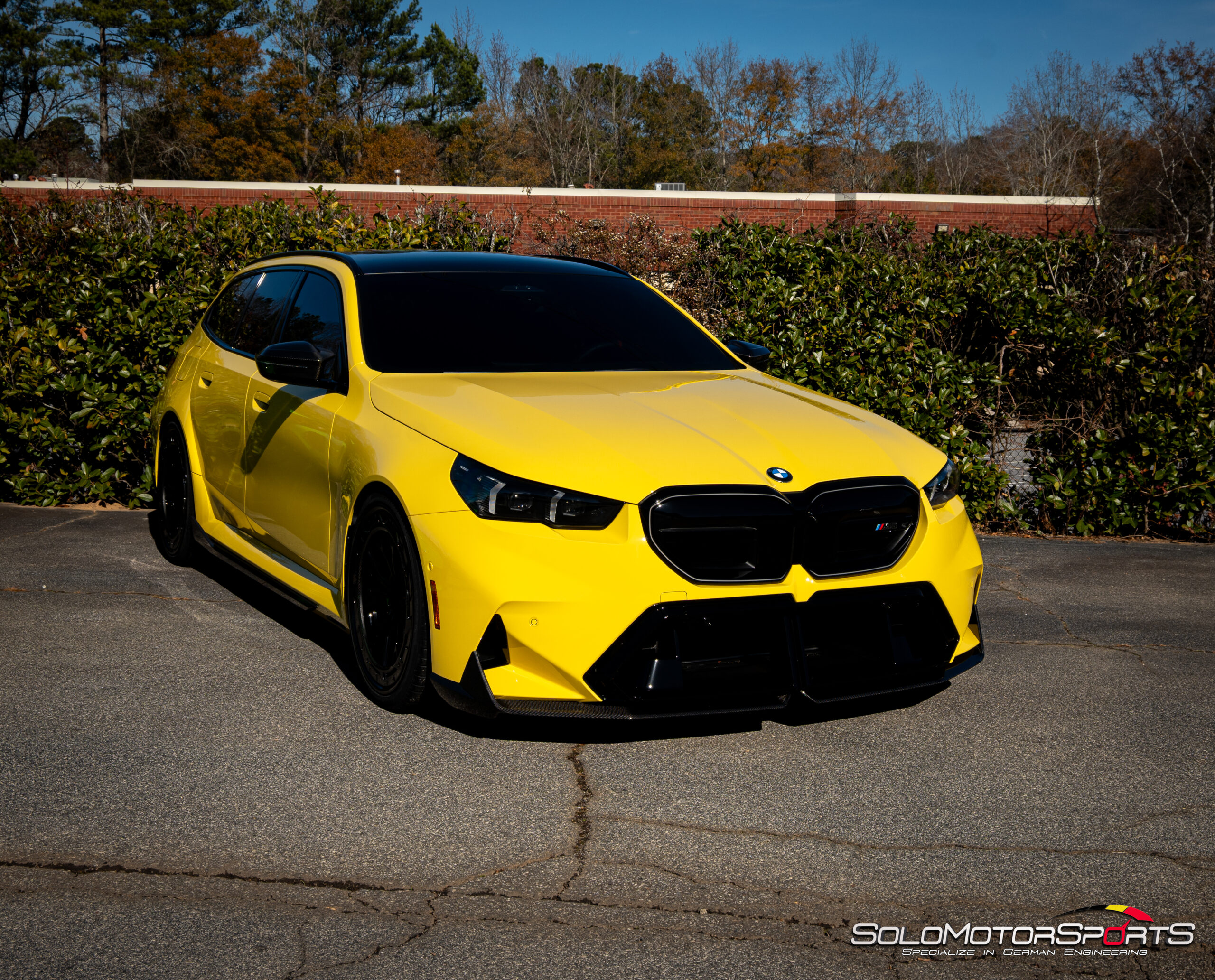 🌟 The Unicorn Wagon: Why a Dakar Yellow G99 M5 Touring is Automotive Gold