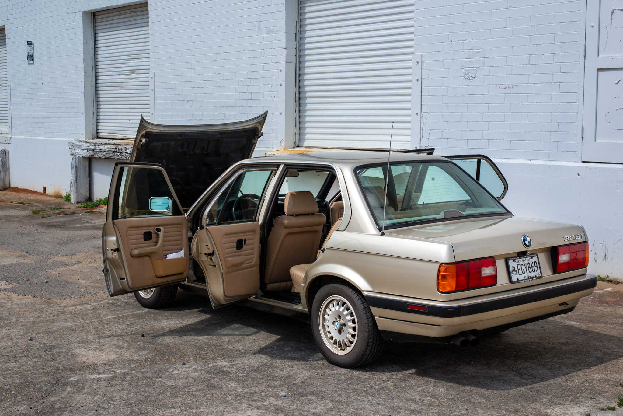 Doors Open on BMW E30